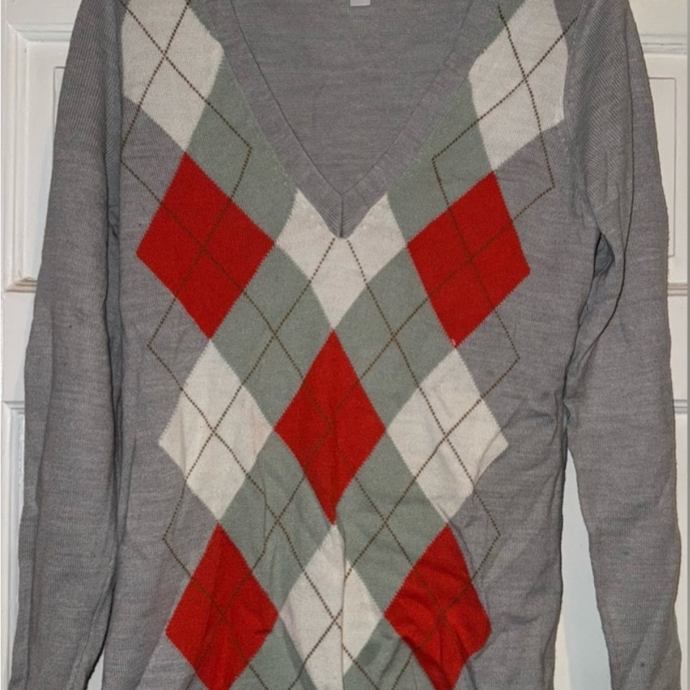 New York & Company Gray and Coral V-Neck Argyle Sweater